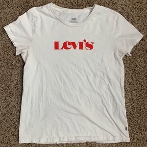 Levi’s T-shirt